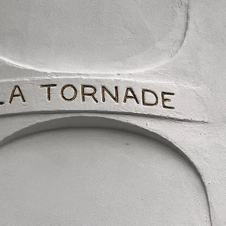 La Tornade Roof Hypercentre